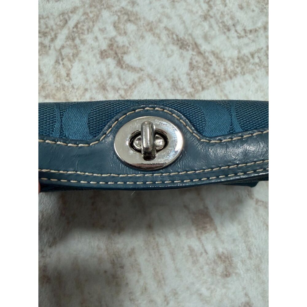 Coach Teal Blue Signature Jacquard Turnlock Wristlet Wallet Clutch - Picture 5 of 11
